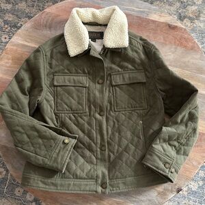 Pendleton Women’s Olive Quilted Jacket with Sherpa Collar